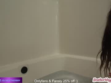 girl
        heatherbby cam image #2246159