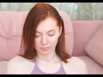girl
        mona_elisa cam image #2996502