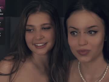 couple
        vivid_girls cam image #4404792