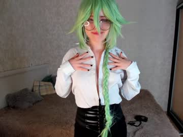 girl
        lindaarcher cam image #1819628