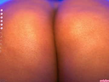 girl
        oxlemon cam image #4696425