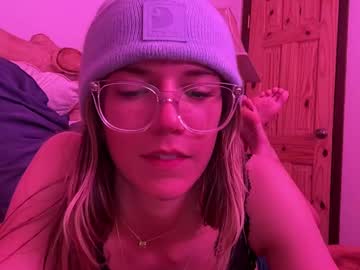 girl
        oliviahansleyy cam image #6213308