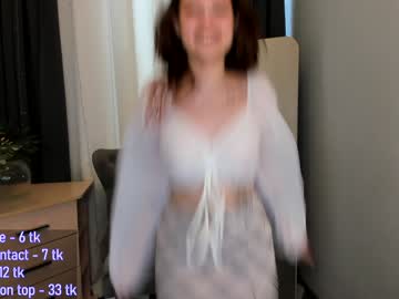 girl
        jennifer_shy_ cam image #5259433