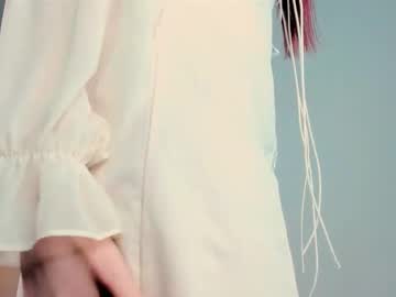girl
        wiami_ cam image #5669719