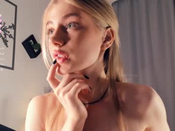 girl
        kateharrise cam image #2854350