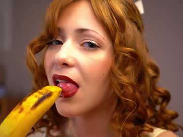 girl
        dietmountaindew_ cam image #5283625