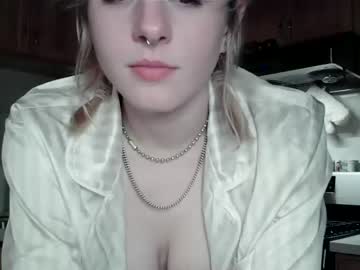 girl
        blissbarbie cam image #589166