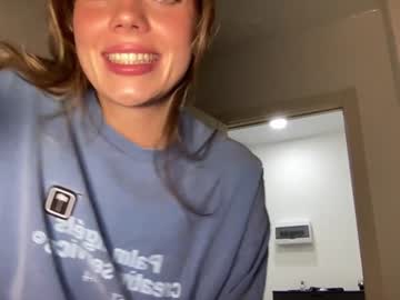 girl
        angel_from_sky cam image #6561285