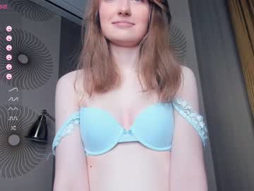 girl
        meand_you cam image #2246079