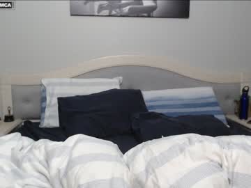 couple
        bluexstacey cam image #1384501