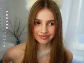 girl
        fluffy_angel cam image #4878886