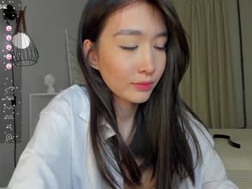 girl
        natsumiito cam image #3455712