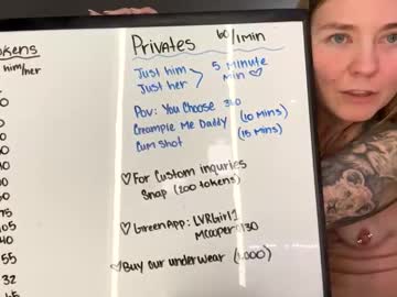 couple
        calicreamdaddy cam image #5890266
