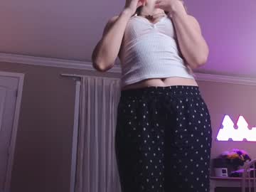 girl
        chroniclove cam image #5206226