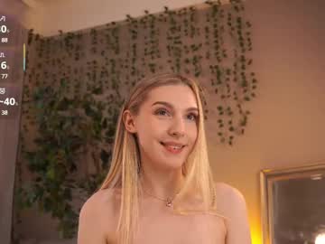 girl
        darlinechapel cam image #6777392