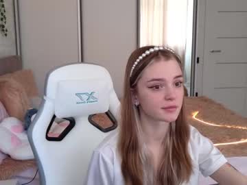 girl
        cyberslime cam image #2694245
