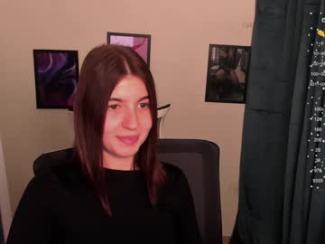 girl
        stacy_cy cam image #5165872