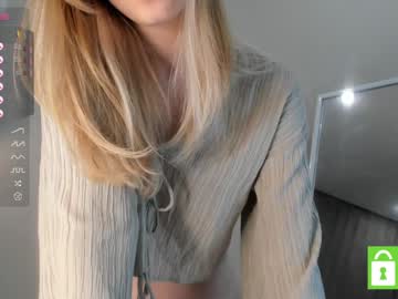 girl
        taitfollin cam image #4922618