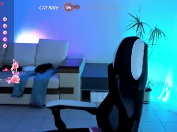 girl
        meeeeeow08 cam image #6680029
