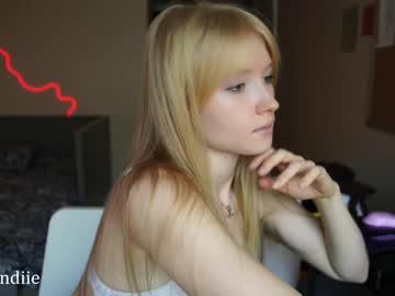girl
        bestblondiiecb cam image #6044900