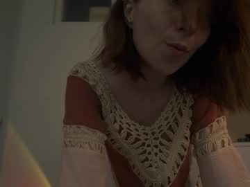 girl
        ms_mojo cam image #6185817
