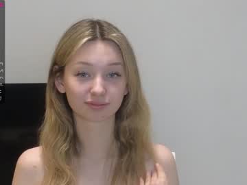 girl
        evafrancis cam image #1814538