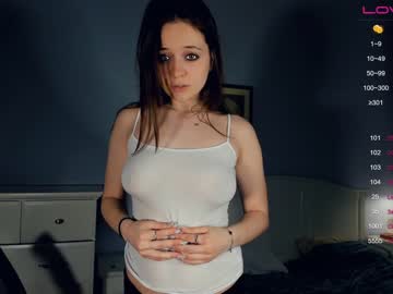 girl
        lovelikedreams cam image #1641354