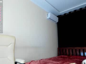 girl
        leiya_li cam image #638103