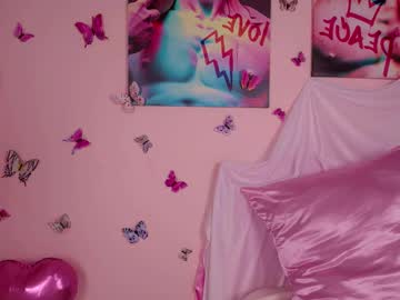 girl
        jollly_belle cam image #6585751