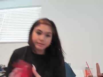 girl
        karebearxx cam image #2237344
