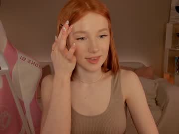 girl
        leahsthetics cam image #4021424