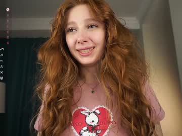 girl
        margarethowell cam image #6748473