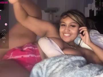 girl
        blackgurlkitty cam image #790839