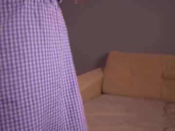 girl
        toxl cam image #4356171