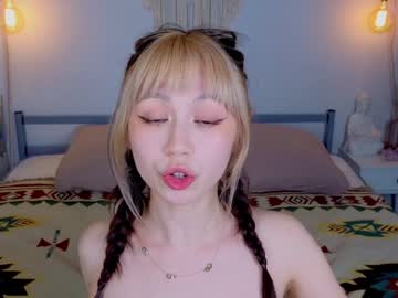 girl
        y_u_m_i_k_a cam image #807806