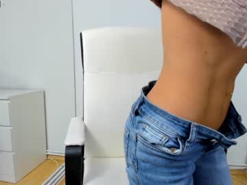 girl
        ingridblondy94 cam image #50025
