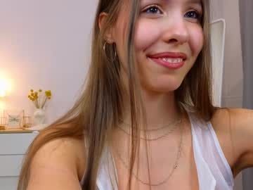 girl
        wanda_robinson cam image #5629714