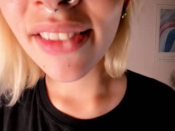 girl
        asihinima cam image #1993571