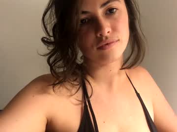 girl
        pinkbarbiedxll cam image #3956511