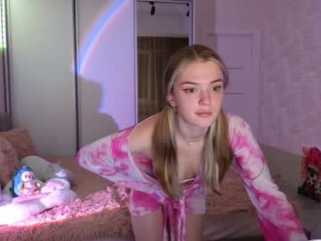 girl
        cyberslime cam image #2725020