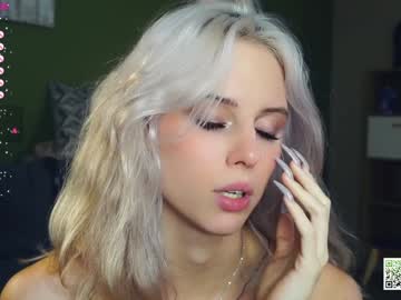 girl
        audreycarvin cam image #4751305