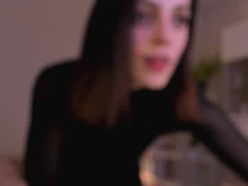 girl
        malika_beauty cam image #2876897