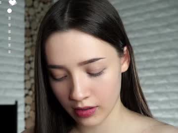 girl
        maidabuoy cam image #6004955
