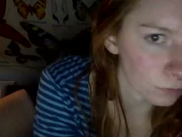 girl
        robinblackly cam image #421467