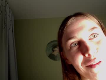 girl
        molly_p cam image #6935992