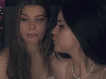 couple
        vivid_girls cam image #4455975