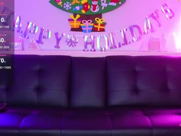 girl
        daphnemadison cam image #5916757