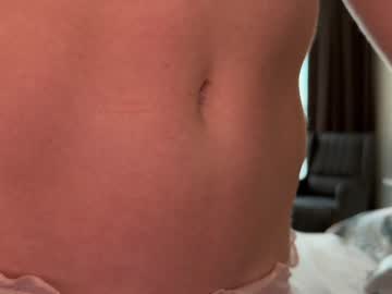 girl
        girl_next_door19 cam image #5682404