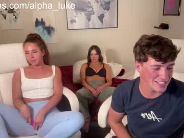 couple
        alpha_luke cam image #2836382