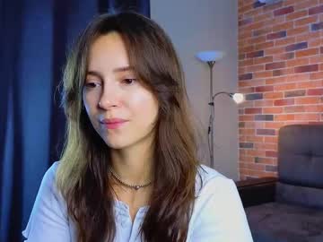 girl
        jasmindoroti cam image #7018910